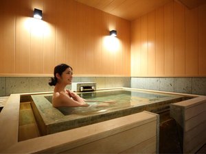 �y�X�p�E�X�C�[�g���[���u�e���t�v�i�����C����t���j�z�v���C�x�[�g��ԂŋC���˂Ȃ����߂������������B