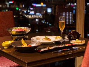 【日本料理 菊彩香】【お部屋食】【スカイダイニング】3つのスタイルから選べる夕食
