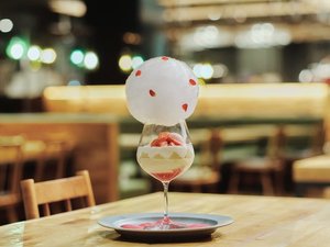 �J�t�F���j���[�i�������ƃt���b�V���N���[���̃p�t�F�j