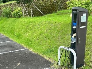 駐車場 EV充電器