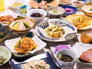 �ʂ�L���ȉ��ꗿ���𒆐S�ɁA�썑�C�����y���߂钩�H�X�^�C����