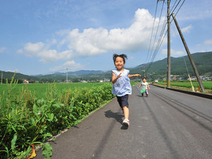 田園広がる周辺の風景