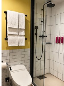 �o�X���[��