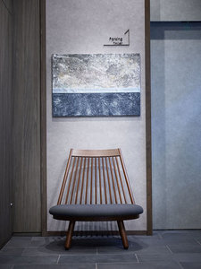 �t�����g�E���r�[