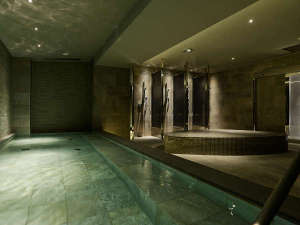 �yTHE BATH�z�傫�ȗ����ƃz�b�g�X�g�[���ŐS���g�̂������b�N�X�@�������j������ւ���
