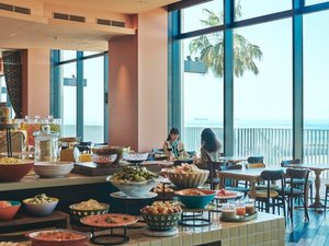 オーシャンビューの朝食会場で絶品朝食をお楽しみください。