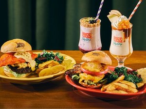 1955 �����x�C by ���샊�]�[�g�̎{�ݎʐ^1