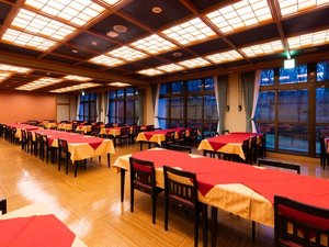 レストランはイス席なので安心です♪
