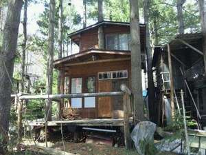 【北海道富良野・美瑛エリアの貸し別荘・コテージ・ログハウス・コンドミニアム】森林コテージログ由縁