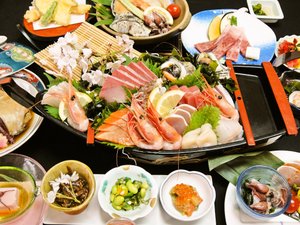 〇旬魚の小舟盛り×和牛の陶板焼き♪♪豊漁会席(画像はイメージ)