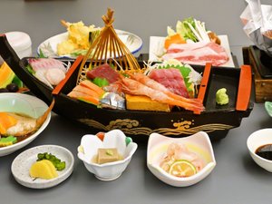 〇海の幸を満喫!小舟盛り♪♪大漁お造り会席(画像はイメージ)