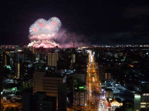 【長野えびす講煙火大会】は毎年11月23日開催。絢爛豪華な冬花火を客室から!