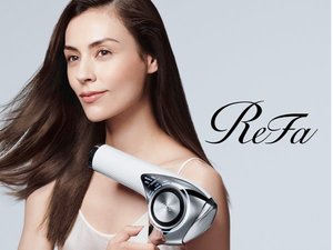 ReFa製のドライヤーをご用意しております(タワー棟14,15階スイートルーム限定)
