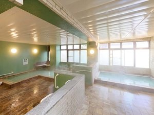 Hot Springs/温泉:男性の湯