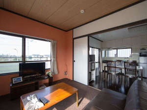 【沖縄県宮古島の貸し別荘・コテージ・ヴィラ・コンドミニアム】パイナガマビーチハウス