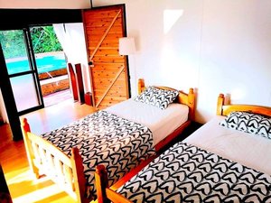 BIRDLAND NATURE RESORT̎{ݎʐ^1