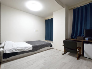 �y���[�W�V���O���z�V���O�����[�������L�X�Ƃ������