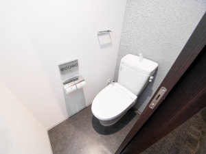 ◆バスルーム◆ツインルームはバス・トイレが別!温水洗浄便座完備!ボタニカルアメニティを採用♪