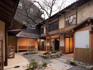 【京都市河原町・烏丸の京町家別荘】奏 松原御幸町 もみじ邸