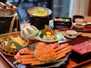 自家製源泉で蒸しあげたズワイ蟹を1杯付きとなります。