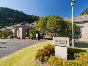 国の重要文化財「尚古集成館」。ホテルよりクルマで約15分。 写真協力:公益社団法人鹿児島県観光連盟