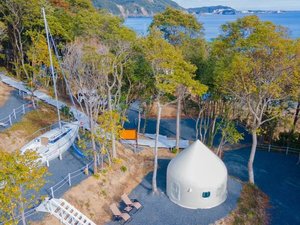 TASO FOREST MARINA:ヨットがある異空間。インスタントハウスもご利用いただけるサイトとなっております。