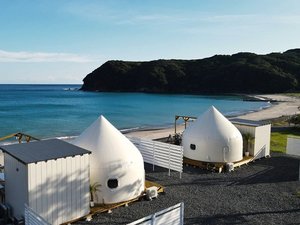TASO SUNRAISE VILLAGE:海が目の前に広がる絶景のサイト。サイト内には唯一トイレ&シャワールーム完備