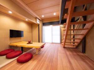 【京都府京都市内河原町・烏丸・大宮周辺の京町家の貸切り宿】香柏 二条 箏