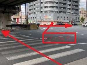 �y�z�e�����z�w�O�̌܏�ʂ����f�B