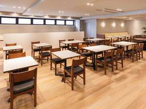 朝食ラウンジ営業時間<6:30〜10:00(9:30 ラストオーダー)>