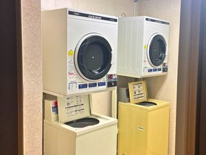 ◆3階コインランドリー