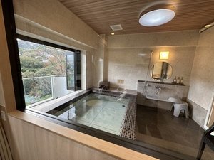 24Hいつでも入れる半露天風呂