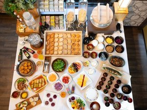 一日の始まりは、丁寧に整えた朝食から。茨城県産食のおもてなし。
