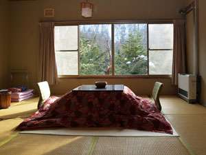 落ち着いた雰囲気の畳のお部屋の一例