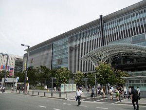 アクセス/【博多駅】新幹線・在来線・空港アクセスの中心拠点(徒歩20分)/提供:福岡市