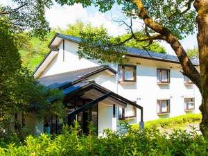 �y�a�̎R��:�{�{�E�V�{�E���ӘH�z�킽�点���� �z�e���Ђ߂��