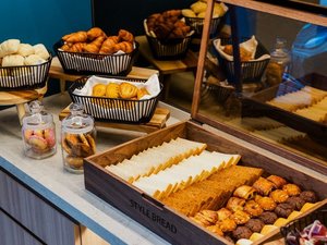 ���H�i�r���b�t�F�j���