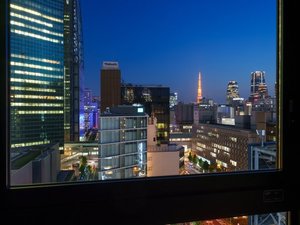 ����������̌i�F�i��j