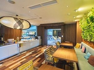 ラウンジ