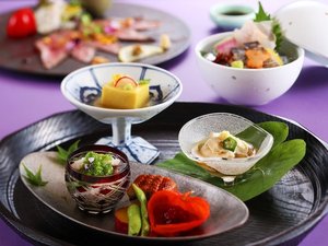 「丹後の旬基本会席」イメージ旬の味覚をお楽しみください