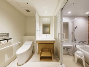 �y���C�z���j�o�[�T�����[���͒i���̂Ȃ��o���A�t���[�̑���ƂȂ��Ă���܂��B