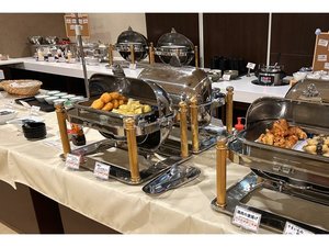 朝食バイキング