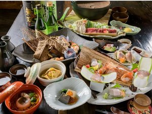 【夕食】温かい料理は温かく、冷たい料理は冷たいうちに。一番おいしいタイミングでお届けします!