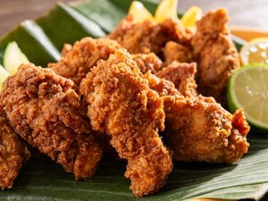ハワイアンズレストラン3館共通で一押しの新メニュー!外はカリッと、中はジューシーなフライドチキン