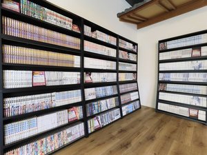 【漫画コーナー】ラウンジでゆっくりとご覧いただけます