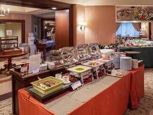 朝食にすてきなブッフェをいかがですか♪