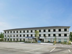 外観:当ホテルを拠点に地域の知られざる魅力を発見する旅をお楽しみください。