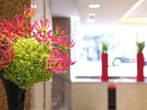 【お花】ロビーのお花は毎週かわります