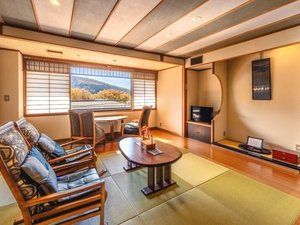 半露天風呂付客室「あかつき」