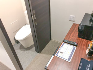 ◆バスルーム◆ツインルームはバス・トイレ別♪全室に温水洗浄便座完備!ボタニカルアメニティ採用♪
